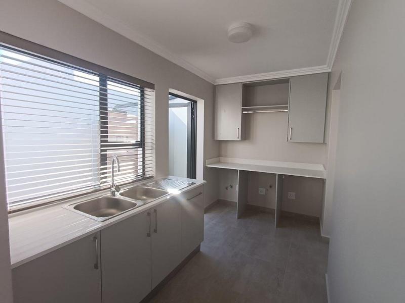 To Let 3 Bedroom Property for Rent in Kraaibosch Park Western Cape